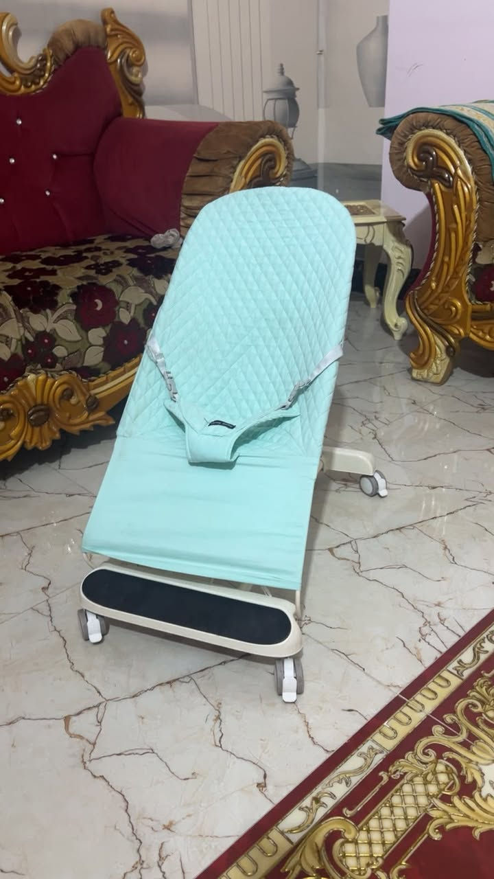 السلام عليكم للبيع
هزاز نطاطه أطفال تتعله وتتنصه بيها درجات ب٢٥ وبيها مجال
مكوى بخاري سعره ٥٠ وبي مجال
