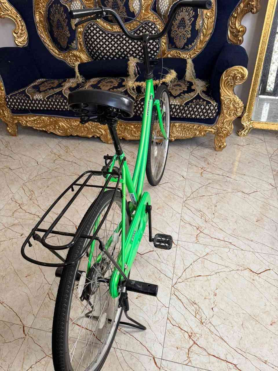 سلام عليكم ..بايسكل ياباني موديل 2022.كفاله جديد لوك..حجم 26 سعره 140...والثاني بايسكل بناتي جديد استخدام شهر سعره 55.. ...لشراي فقط مكانهن ناصريه مركز حي سومر ***********
