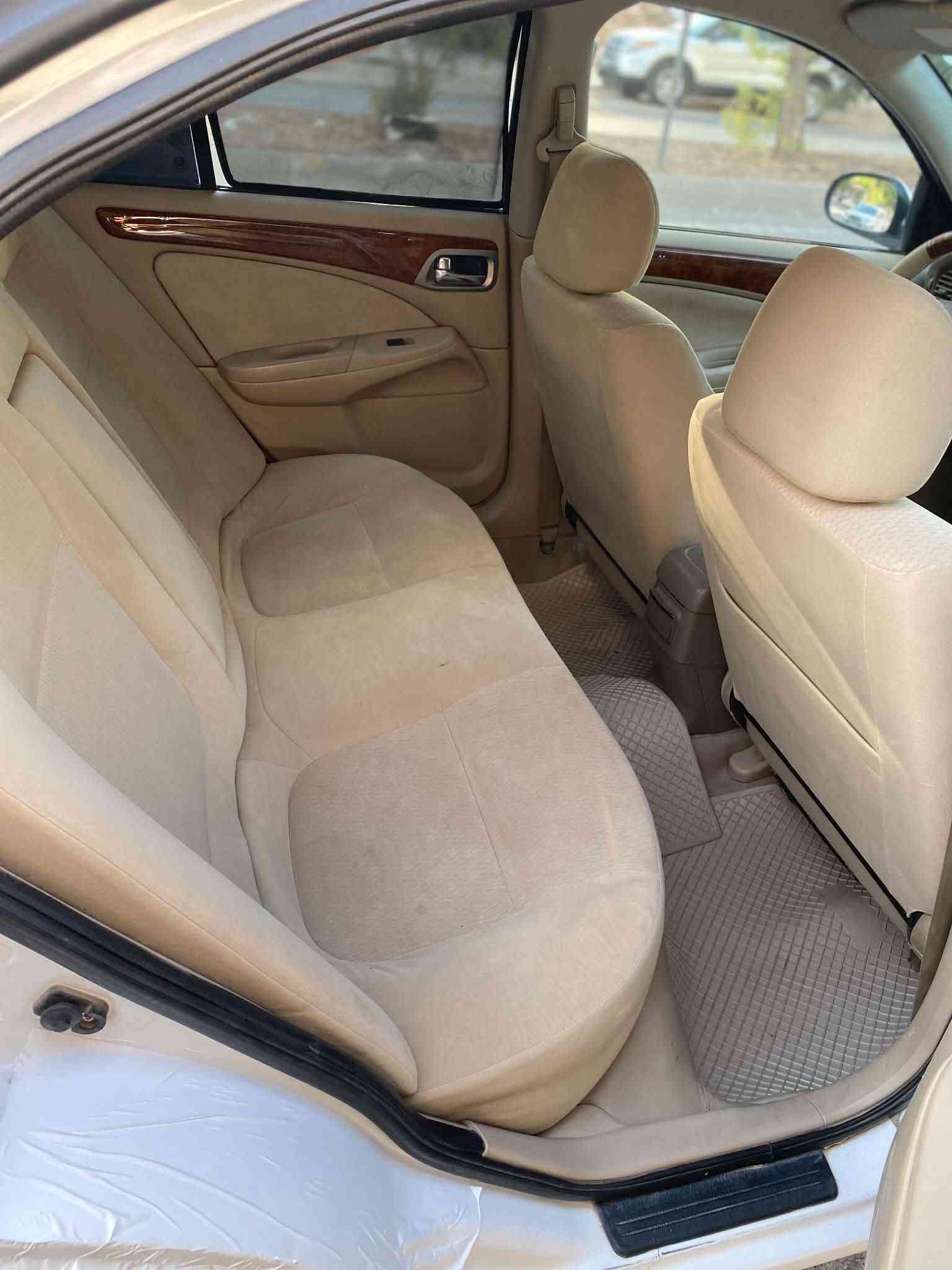 سەنی یابانی 2011
گێڕ و مەکینە و تەبرید بەشەرت 
159 هەزار رۆشتوە 
چوار تایە و ویلی لۆکی شەریکەی لە ژێرە سەنەوەی تا 31 تازەیە دووپەڵەی بچووک بە سنوقەکەوەیەتی 
سعری 113 گەلا مەعامەلە 
***********
TB سەیارەکە هی من نیە تێل بۆ خاوەنی بکەن جوابی نامە و کۆمێنت نادەمەوە
