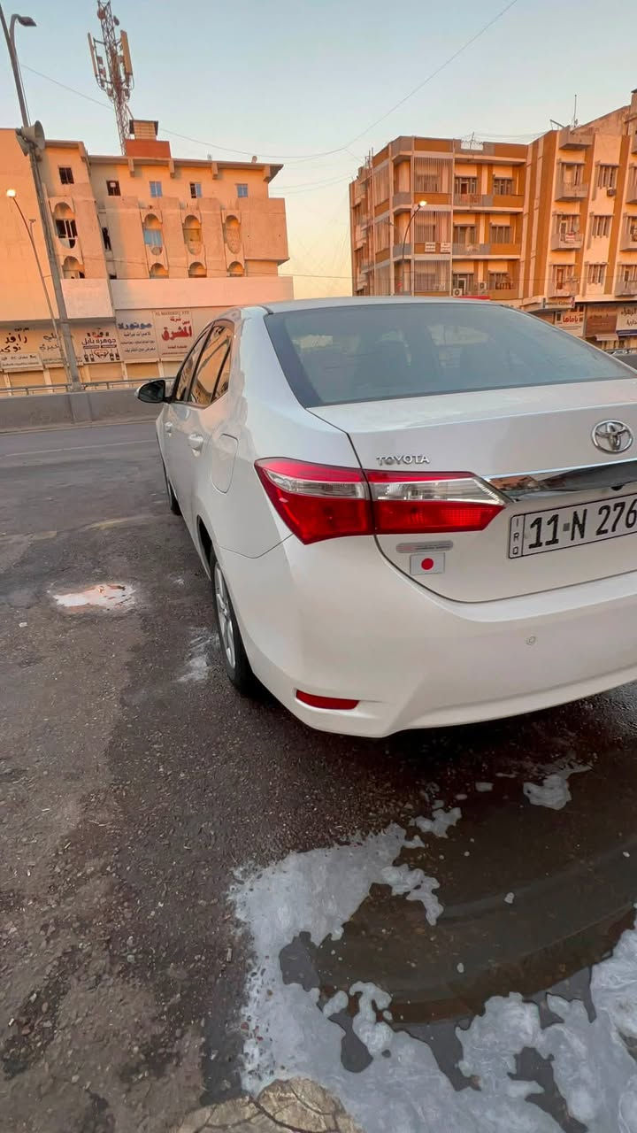 تحية طيبة ً
كورلا 2015 الشركة العامة بلاديةً
رقم بغداد انكليزي ً
محرك 2000.
ماشية 161.
تبريد ثلج ❄️
تخم تايرات جديد.
صدرحدادة امامي خلفي جديد 
شاشة كامرة خلفية تحكمات ستيرن.
سيارة بيها بارد بل جاملغ لايسر فقط 
السعر 148 وبيها مجال قليل 
لعنوان بغداد /شارع فلسطين 
للاستفسار /***********
ربي يرزق الجميع
