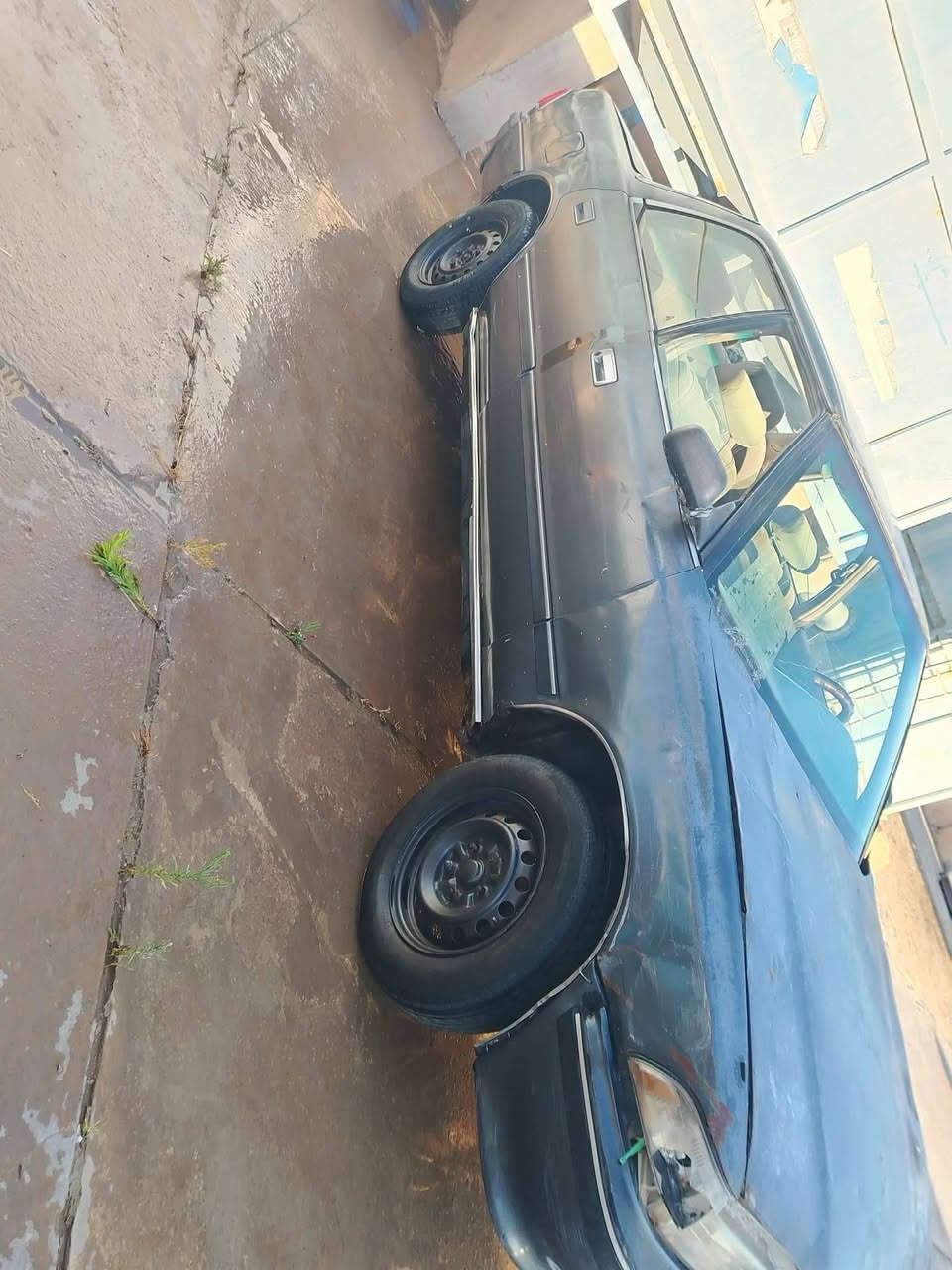السلام عليكم ورحمه الله وبركاته 

مارك مسطره للبيع كير ومحرك خير من الله 
داخلها نضيف مكاني بيجي الحجاج
السعر 10 وبيها مجال 
للاستفسار الاتصال على الرقم ***********

