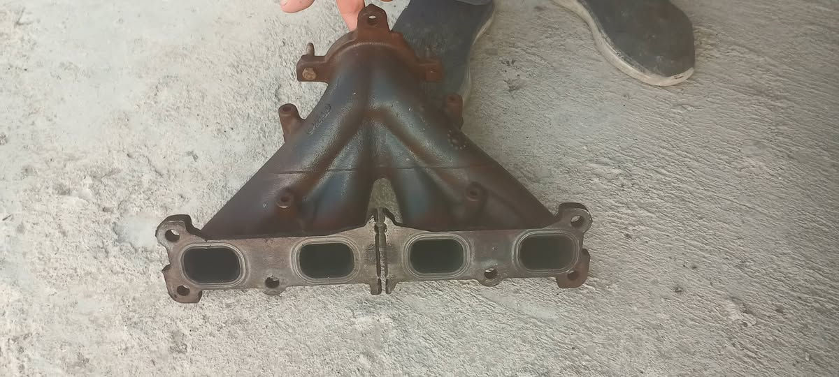 برایان سلاو کی له سلیمانی ام پارچه یه ی هه یه

نص مكتوب في الصور:
- ...rism Automotive ٩:٤٤ قبل از ظهر
- ذخیره
- هم‌رسانی
- موتور پژو 407 در ابهر - ۲۴...
- شیپور
- NISSAN موتور نیسان مدل
- موتور...