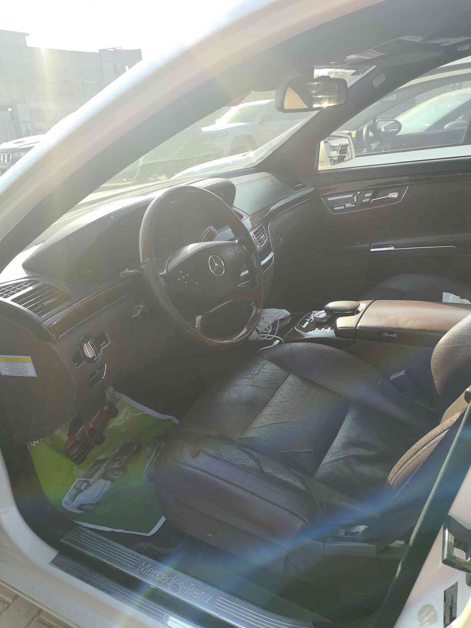 باقصادمارسيداسS550مقدامه65$باقي شهريه حساب لتفاق موديل2013 سياره جديده كلش مابيه اي نقص مكانه  السيديه***********
