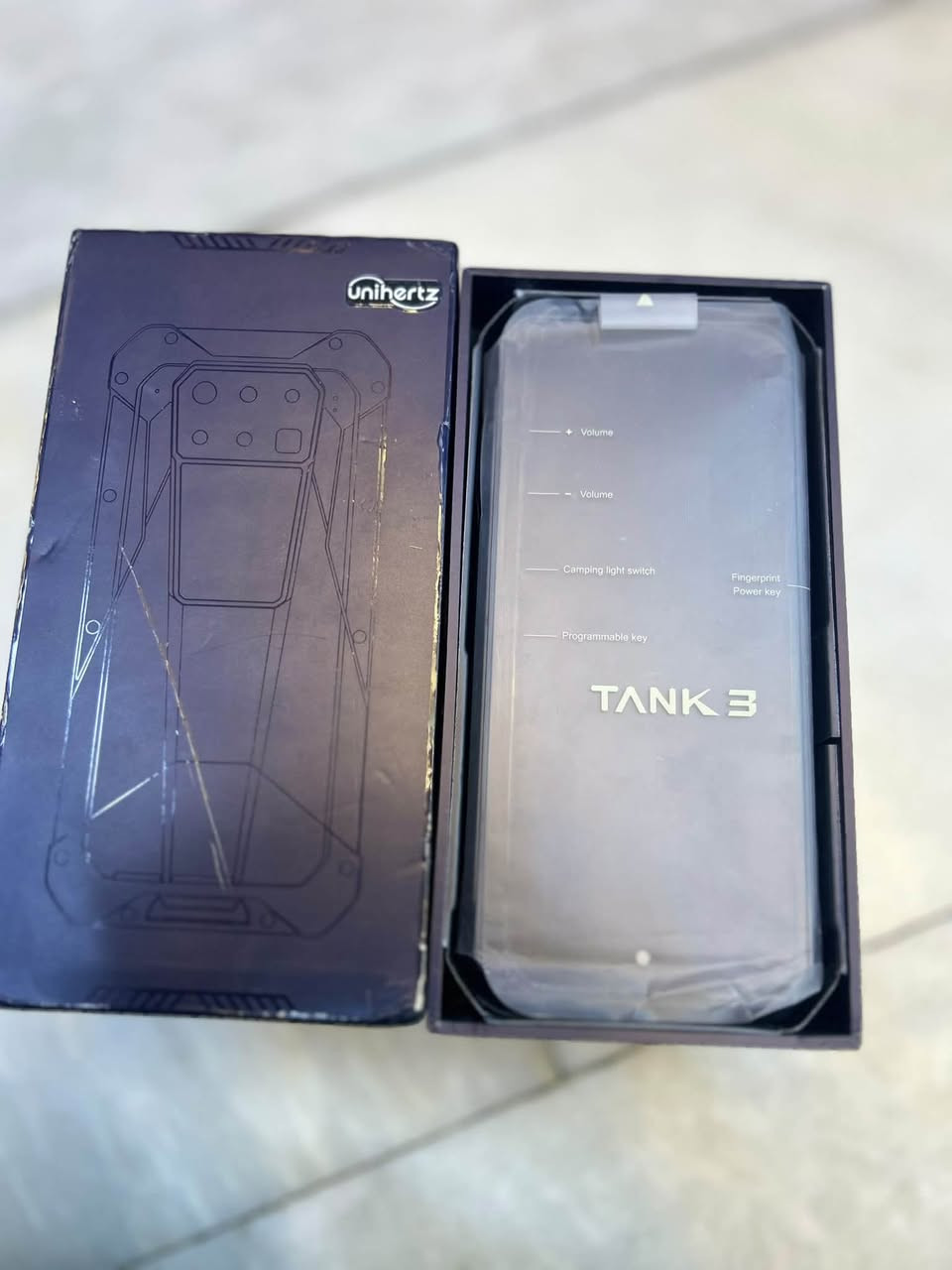 موبايل المدرع tank 3 ذاكرة 512/16
للتواصل ***********
