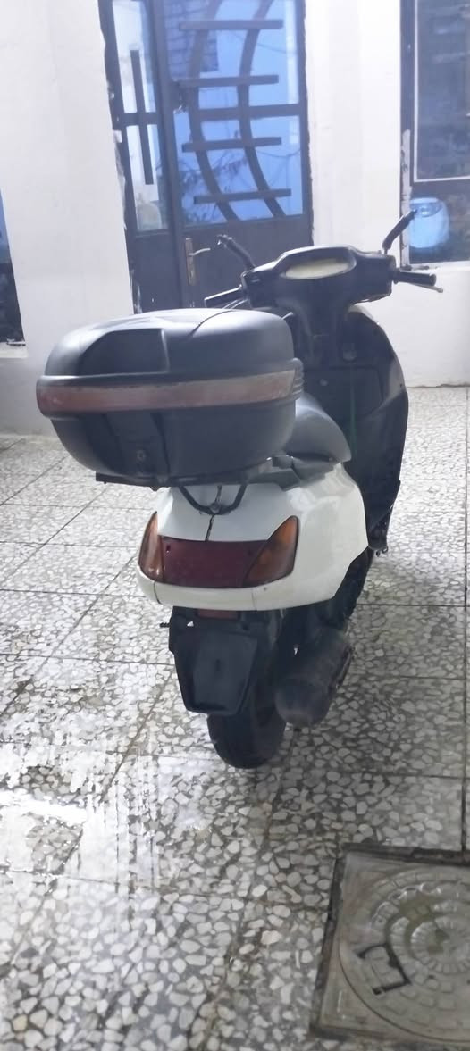 دراجة سبيسي سلف يشتغل باتري ضعيف هندر واحد محرك حلو كهربائيات شغاله بيهه قليل اكسل بس الدراجه مال شغل ترايهه كلش حلو السعر  250 مكاني حي السفير قريب ع العبيدي رقمي  ***********
