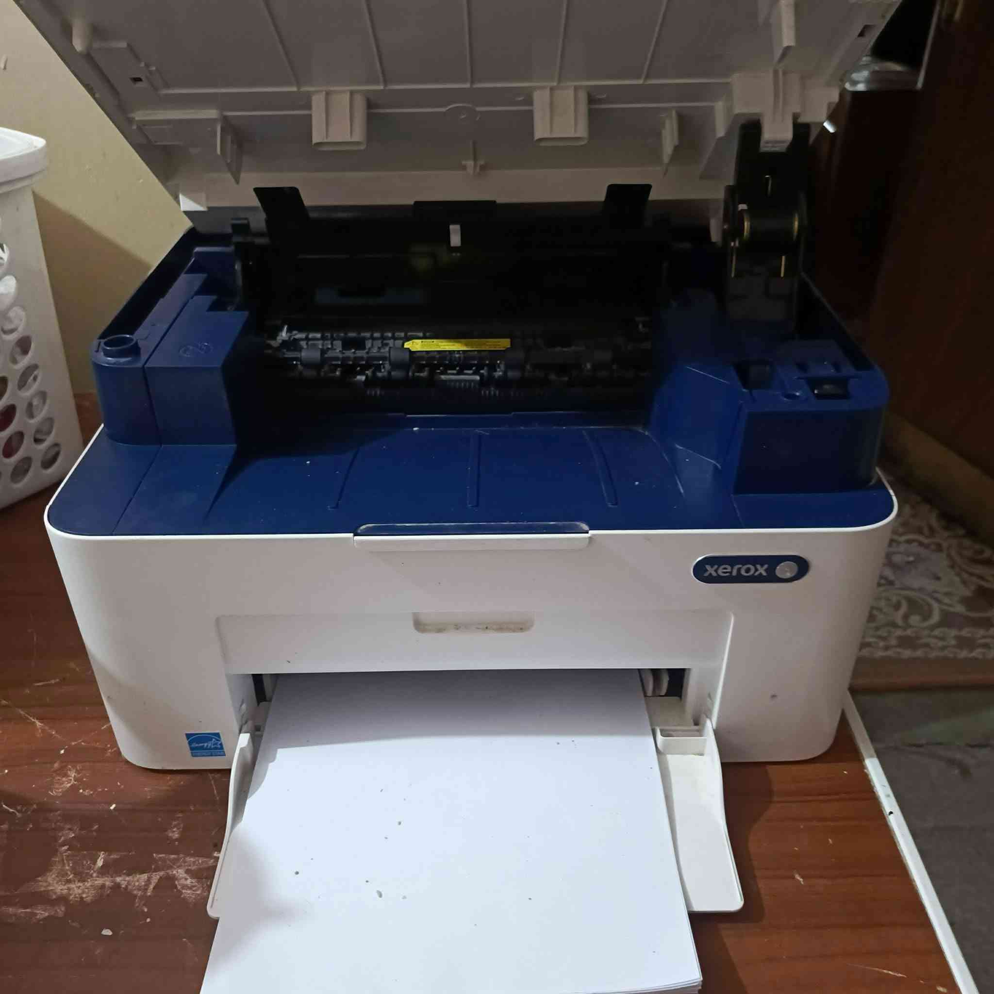 للبيع طابعة Xerox WorkCentre 3025
🖨️ طابعة ليزر أبيض وأسود متعددة الوظائف. ✅ طباعة + تصوير + سكانر. ✅ تدعم الاتصال عبر Wi-Fi وUSB. ✅ مناسبة للمكاتب، محلات الاستنساخ، والاستخدام المنزلي. ✅ بحالة جيدة وتعمل بصورة طبيعية.

مكان صلاح الدين 
السعر ٢٠٠ بيه مجال 
رقم ***********
