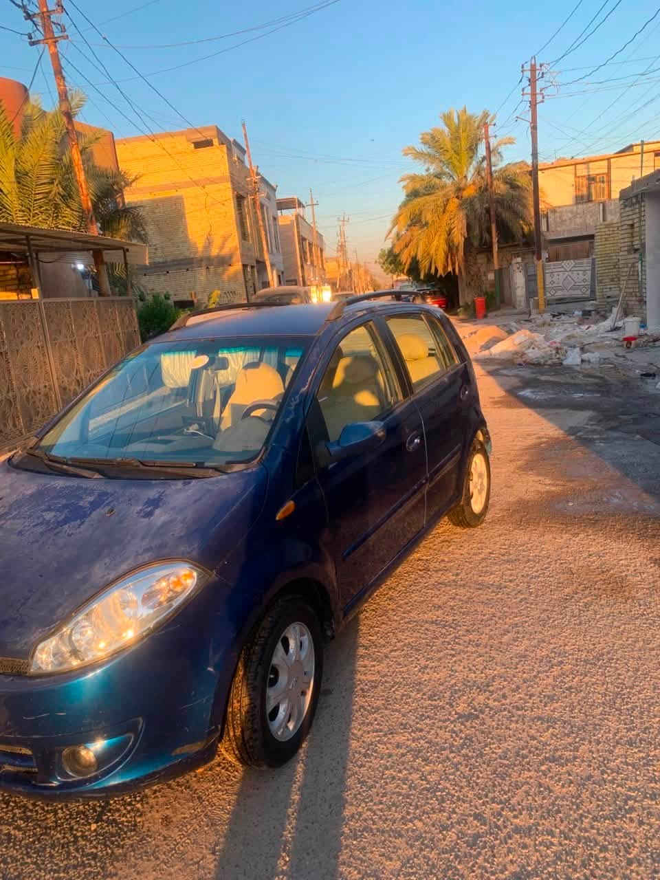 السلام عليكم شيري A1سياره كامله جاهزه كفوله من ضربه والصبغ بيها شخوط خفيفه بيها جراد سياره كامله ماشيه 128الف حقيقي حساسات خلفيه كامره داش كام شاشه APSجام كهرباء اربعه اوتو كهربائيات تخم تاير مكان بغداد الجديده سعر 38وبيها مجال ***********
