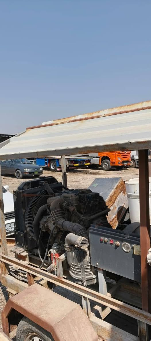 السلام عليكم
مولده للبيع محرك كيه بريجو 3000 (50kv) شغاله كامل ما بيها اي شي وبيها عربانه وسقيفه سعر(16)ورقه وبيها مجال للاتصال ***********

