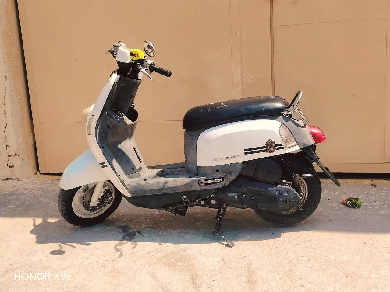 سلام عليكم= وعليكم سلام
ناشر دراجة.       👍     اي حبيبي
 
شبيهة ما بيهة.     🤲         ما بيهة اي نقص 

هااااا          😡         والطم

بيش عارضهة .      🌹        600 بيهة مجال يا طيب

يا موديل المحروسة        👌      2008 

وين مكان.           💋           زعفرانية بغداد 

دزلي رقمك .       🤙            ***********

زين ما مالتلي شبي محركهة.       🫠    محركهة جديد لا

 تبخير 

ولا تنقيص     ولا بخار  

👍
