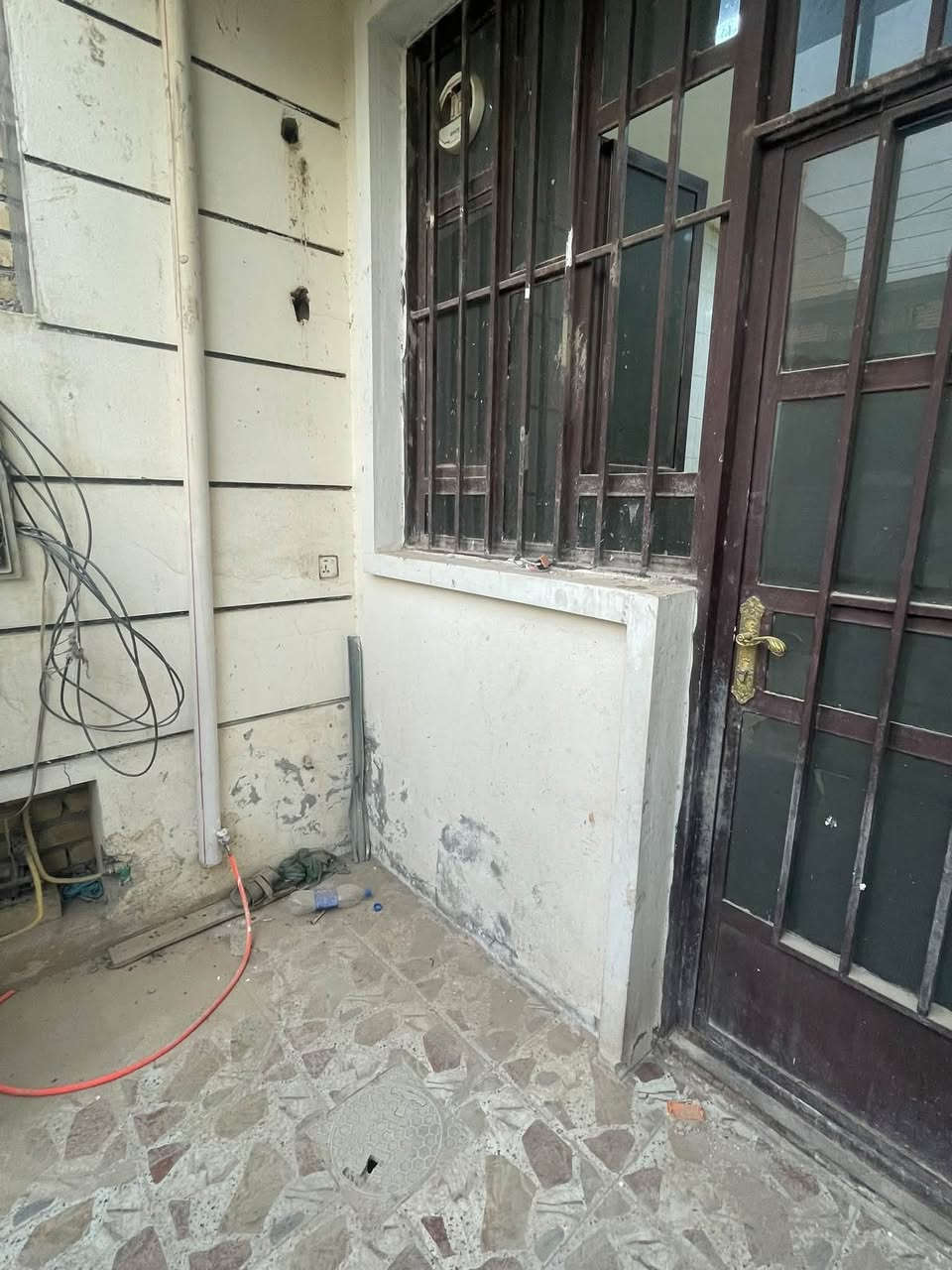 الدورة البعيثة • ١٠٠م • ٣غرف