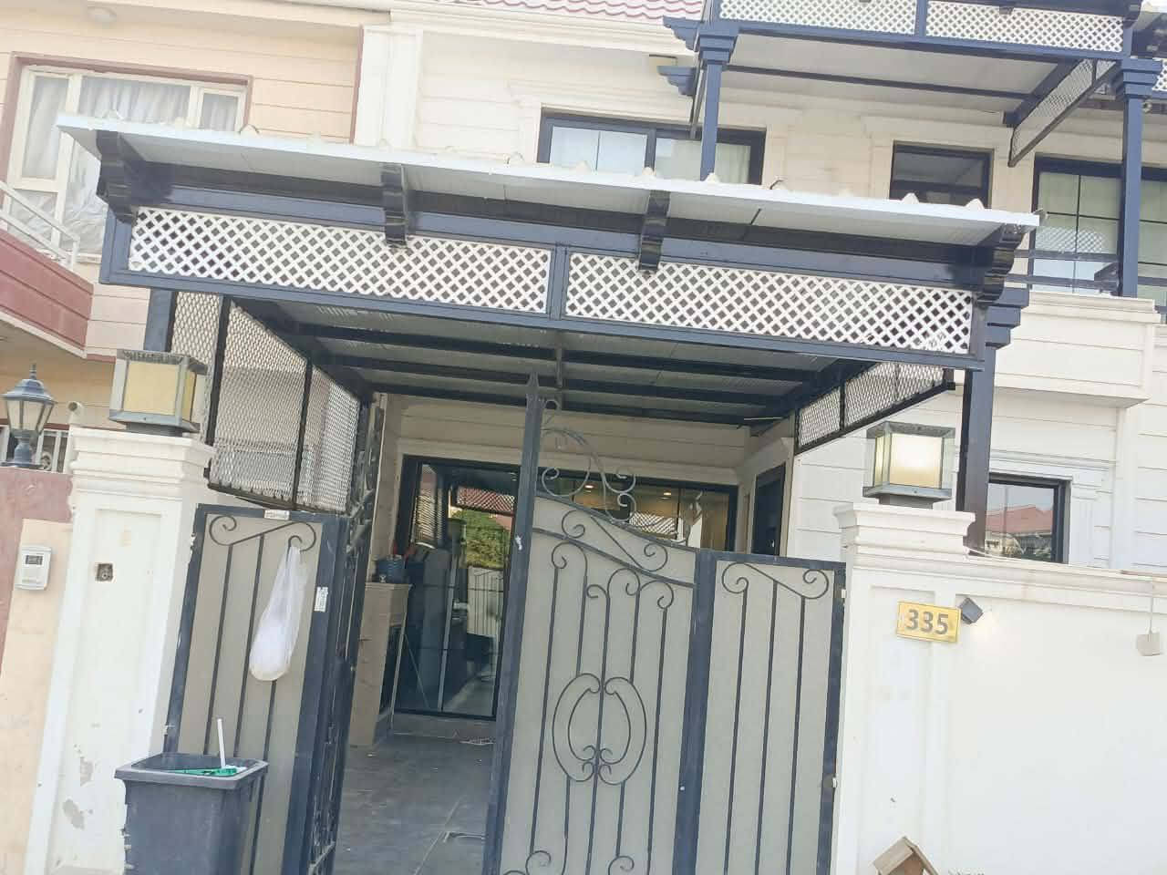 السلام عليكم
مستعدون لكافه اعمال الحداده 

بوب شبابيك سقايف غرف سندويش 

الحداد :ابو جعفر ‏‪***********‬‏
