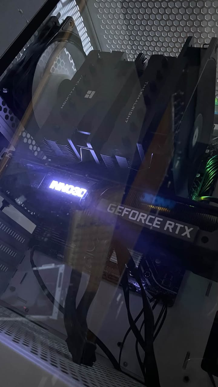 سلام عليكم
تجميعه سنكريه مراوح بدون رجب وتكدر تضيف رجب
Core i5 14400f جيل الرابع عشر
مبرد ثرمال رايت دبل مروحه دبل هيت سنك
RTX 3060 ti 8g inno3d ممفتوح
RAM : 16 8*2 3600 t-force rgb
M.B : Asus h610m 
SATA : m.2 Nvme 512 lexar 
PSU : 750W
 كيس زجاج وجهين ابيض اربع مراوح
السعر 1050 سعر نهائي مليون و50 الف
اغلب الكراتين موجوده
مكاني بغداد البلديات متوفر توصيل 🚚 
*********** واتساب
