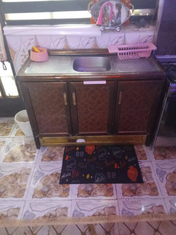 كاونتر المنيوم داخل و خارج مع طباخ كهربائي 4عيون وطباخ غازي 4عيون وفرن مايكرويف كهربائي قفل 550مكاني المدائن ***********

