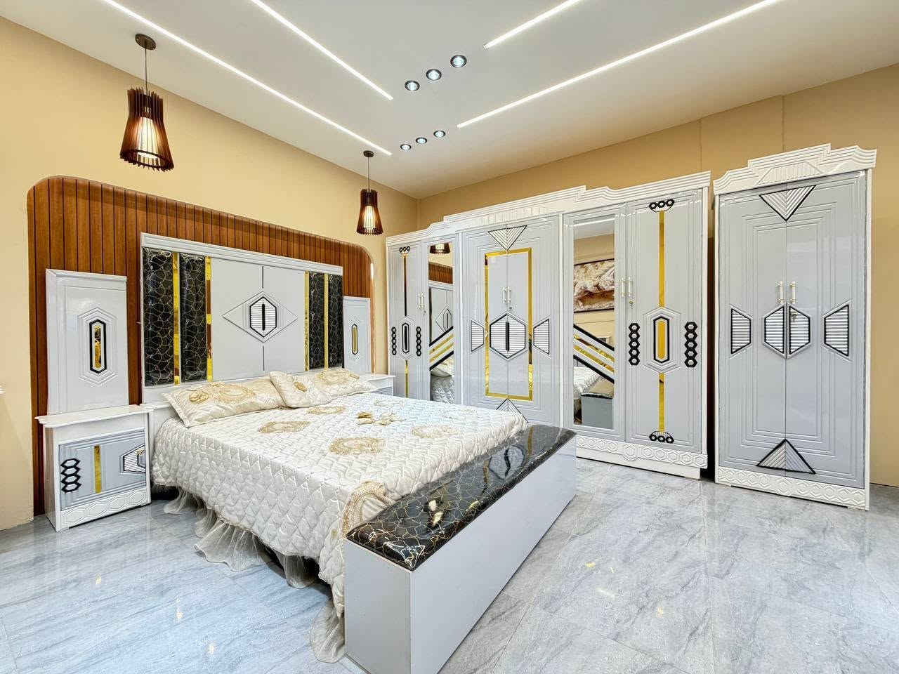 925😍 مع شازلون هديه

غرف نجاره عراقيه 💯💯

تتكون من 8  قطع 

عرض الكنتور 3 و20سم

ارتفاع الكنتور 2 و20سم

السرير بلوك ٦ ارجل

طول السرير 200 سم 

عرض السرير 160 سم 

الضهر براغي

😍😍لمده ٣ ايام فقط
*********** للحجز والاستفسار مراسله الصفحه الرئيسيه 
#توصيل جميع محافظات العراق
