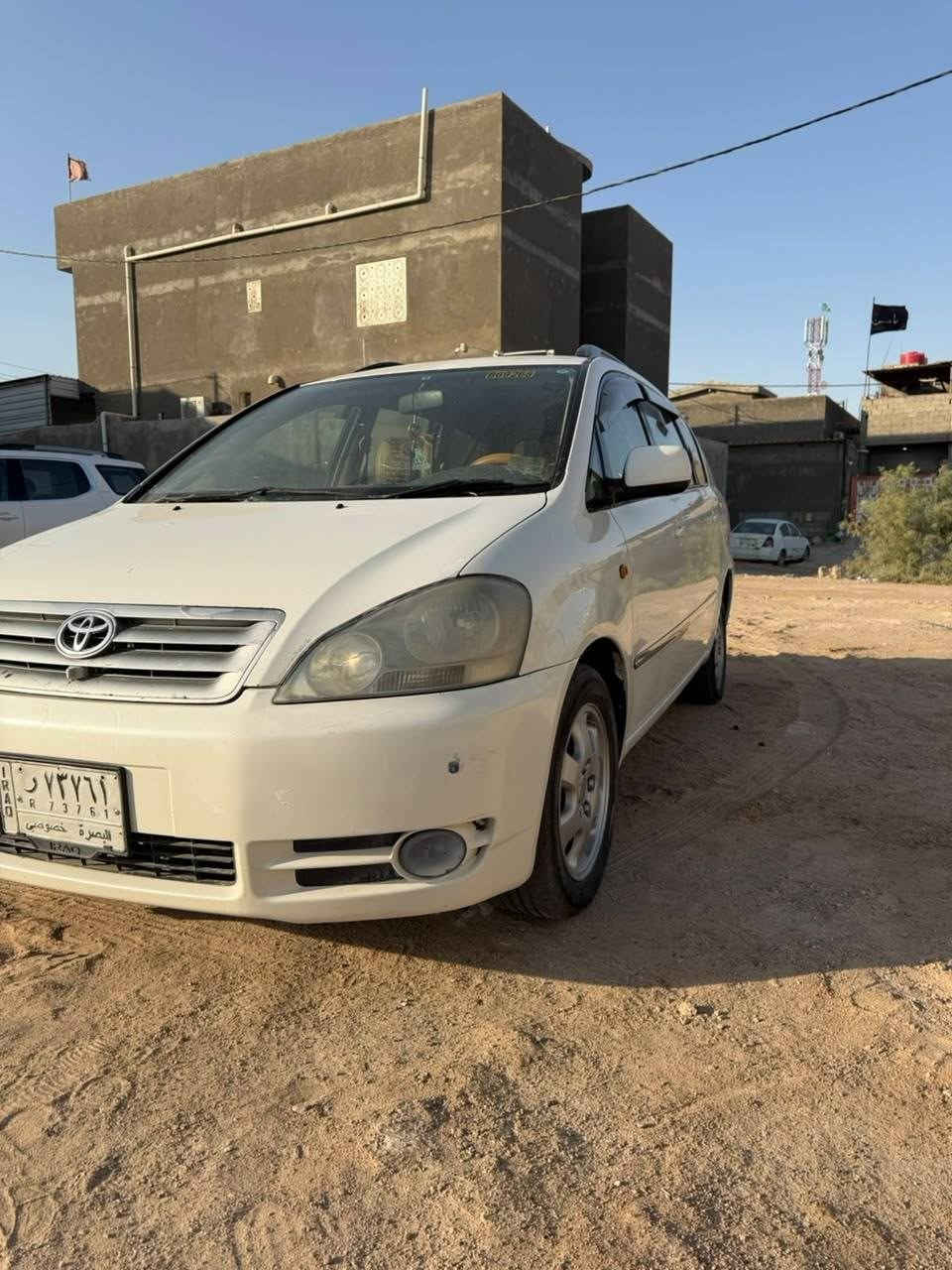 ابصم مديل 2002 تحويل ثاني يوم بيه ضربه يم غطاء بانزين   تبريد شغل  محرك وكير شغال باقي تفاصيل على وساب *********** ,سعر ٩٠ بيه مجال قليل

