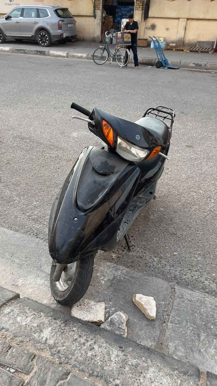دراجه بريز ياباني للبيع اخت الجديده ذاك اليوم اخذتهه ما ماشيه هواي كلشي بيهه بلادي مكينة الدراجه مكفوله مابيهه بس صوت بل خرز ولباقيي كلهه مابي شي المهم الدراجه عارضهه ٨٥٠ وبيهه فرق بسيط الشراي يجي خاص ولموو شرايي لا يدخل ***********

