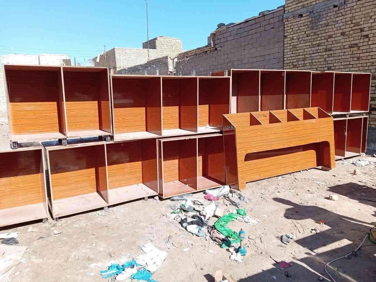 بيع مستعجل القطعه 10 الف فقط 
العدد 13 قطعه 
عنوان ناصرية حي الفداء شارع النص قرب مجمع الفردوس 
رقم الهاتف *********** 
توصيل ماكو

