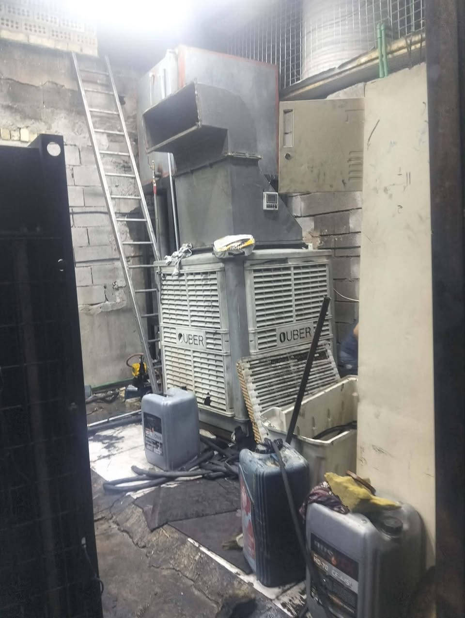 السلام عليكم موقع للبيع بغداد حي النصر شارع المستوصف
حمل 750 بي مكاين 3 شتاير 2 وكمنز وحدة تانكي ابو 15 الف مبردات وحدة عملاقة وثنين صغار 

حصة كاز 250 كيفي حكومية 

الارض مو ايجار 

موقع جاهز برغي متصرف عليه 

***********

