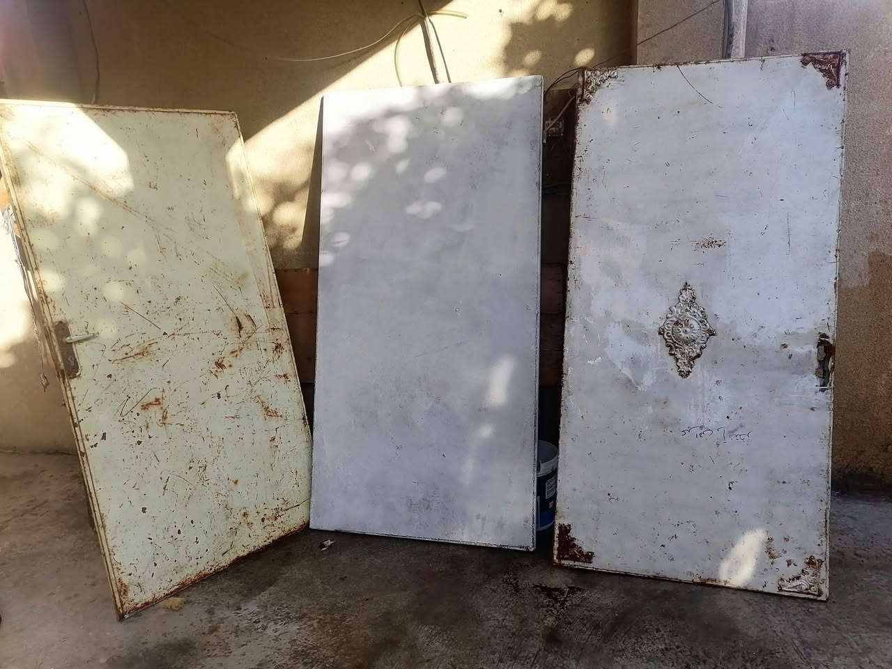 سلام عليكم متاح غراض بيت سعر مكتوب على صوره تفاصيل خاص مكاني كركوك أسرة مفقودين ***********
