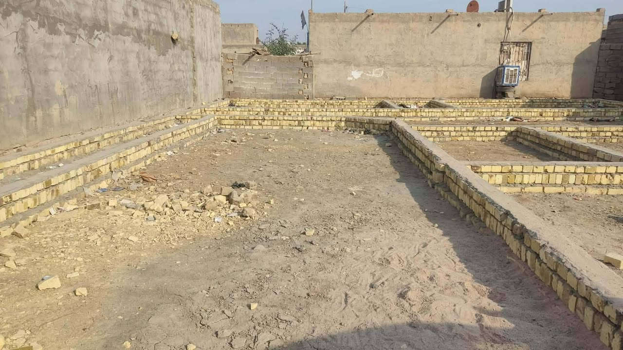 اقطعه اللبيع  280م ماء او كهرباء او سحب  موجوده  مدرسه بتدائيه  تبعد عنهاا 100م قطعه زرعي  بتلو كامل  موقعهاا النصار قرب  مدرسه الجواد  ***********
