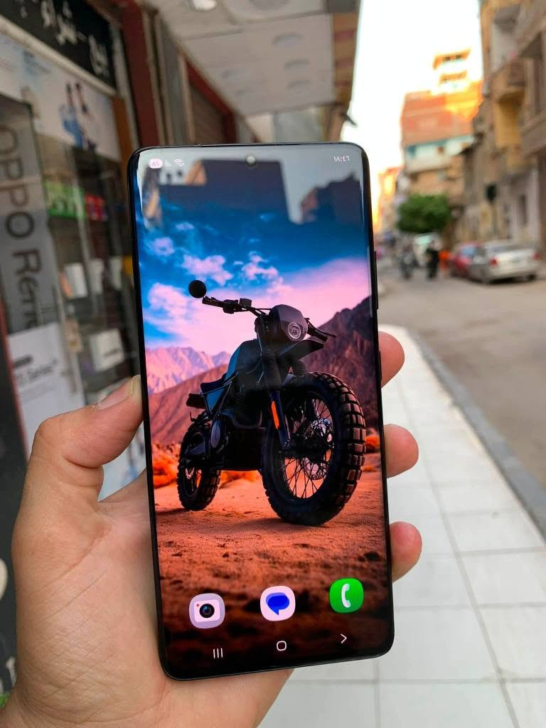 سامسونك S21 Ultra
Sim 1 اوروبي
نظافه فول 💥 بس مبدل ظهر
رام 12 ذاكره 128
سعر 310 الاف قفل 
*********** دهوك اكر, نينوى
