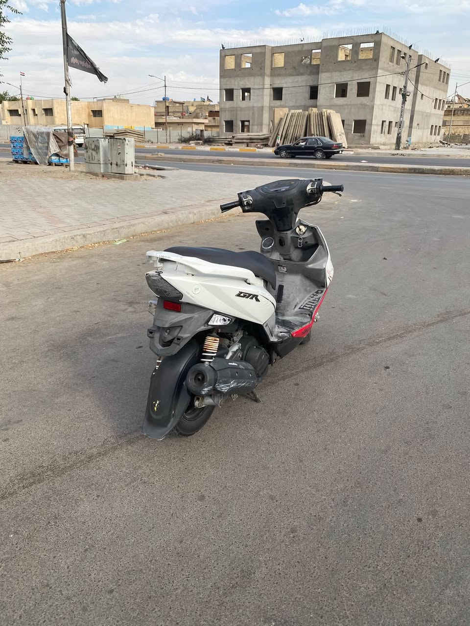 جيتي ار خمسينية مال رمبة كفالة عامة كلهة شغالة وبلادية خير من الله سعر مليون ١٥٠ مكان مدينة الصدر رقمي ***********

