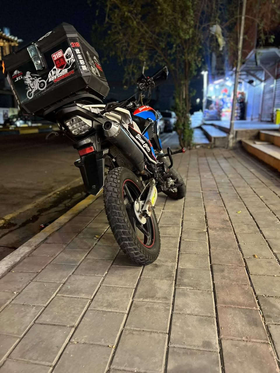 سلام عليكم
دايوان قفاز  موديل 23
محرك 200cc
شاشه لكتورني بس يحتاج قمجي سرعه
تاير الخلفي ويل. مو سيام  
كلجات جديده 
دبل لد. 
ماشين بل معاملة مال ترقيم 22
وعفته   شرط ترقيم دراجه 

تجي تفحص وتاخذ

العنوان بغداد مدينة  صدر 
رقم***********
سعر 1700وبيه محال للطيبين
