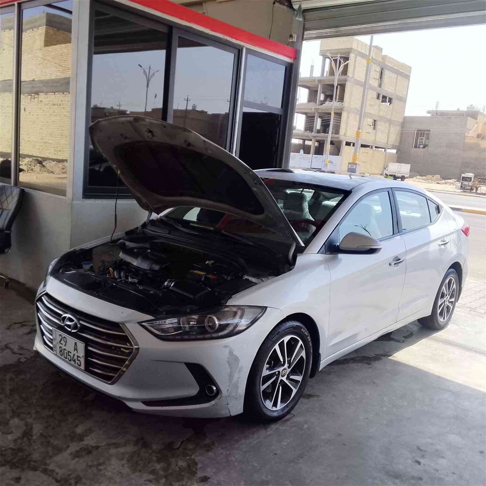 موديل 17 خليجي مكينه 1600 رقم واسط بيه بنيد فقط سعره 110 وبيه مجال ومكانه كربلاء وهذا رقم راعيه ***********

