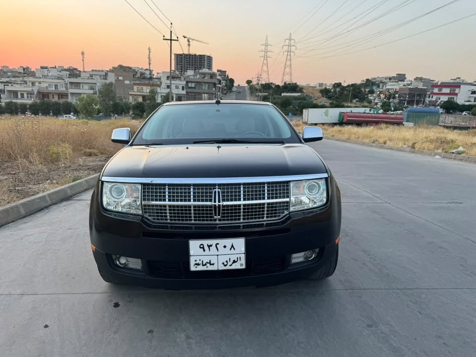 لين كولينگ موديل ٢٠٠٨ خليجي فول مواسفات فول فول حجم محريك ٣٥٠٠ سته سلندر ٦ گير محريك بيلادي مثل فورت توروس نفس شي بس ئيستراد خاص مواسفات 
پانوراما ده بل صلايت 
كوشن جلد و كهربائي ميموري تتفيئه و تبريد كوشن 
سوكان ڤوليوم تحديد سورعه 
شاشه چبيرو حاسه خلفي 
دواخل فورميكا 
ده بل ئه كسل 
حتي حجر صالوصا موجود شريكه 
تبريد شغال 
صدرها ميه بل ميه 
تايرات جديد 
سنويه باقي موصاقطه 
بس رقم قديم 
صبغ بس جملغ نص بدون دواخل چملغ أمامي 
سعرها ٨٣$ مجال 
موكان سياره سليمانيه 
رقم موبايل ***********
