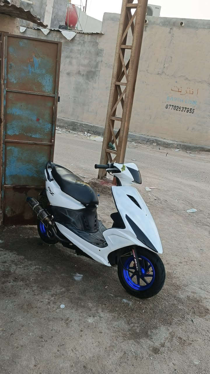 ماكس مضلع كابريته ياباني اصل دراجه جاهزه كله نكره سلف لايت اشيار بيه كلجات رياضي كزوز حلزوني مبدل بيه ولفات فقط سعره ٥٠٠ وبيه قليل رقمي ***********
