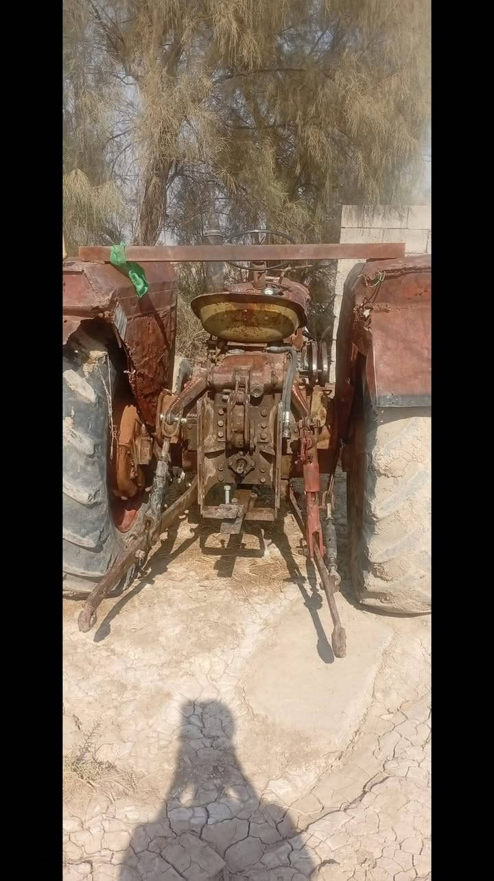 سلام عليكم البيع مكينه عنتر جاهزه مكان بابل جبله زبيدي للإستفسار الاتصال ع الرقم  ***********
