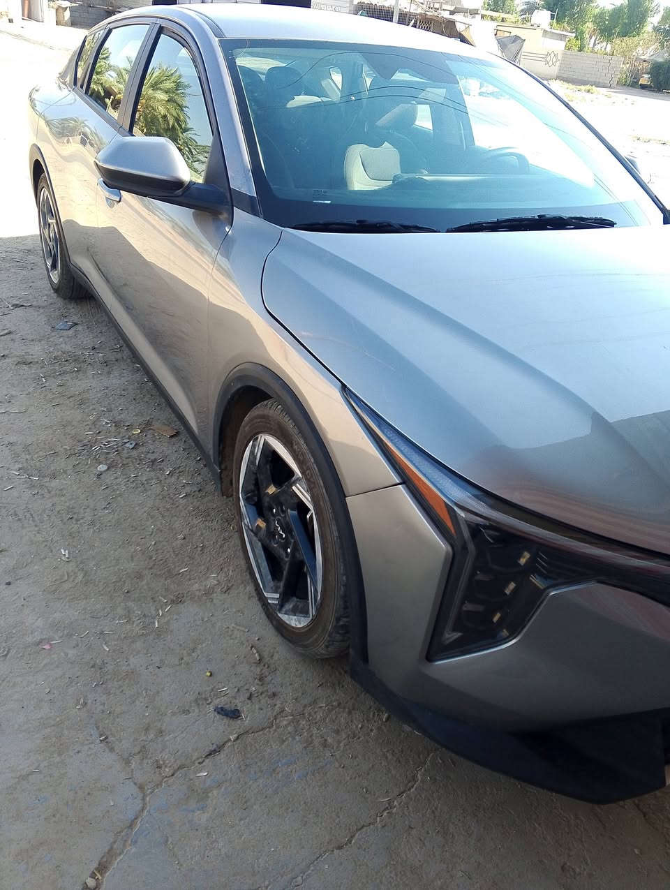 للبيع كيا K4 موديل2025 فئة EX
وارد امريكي مكينة 2000دوش
السيارة ماشية 4الاف ميل
حادث السيارة بنيد مبدل ومصبوغ وتعديل بداية الجاملغ الأيمن ومصبوغ موضح بالصور
وبيها بارد شويه جوة اليدة بالباب الخلفي
الشواصي واللغود مكفولات من الضرر والتعديل
السيارة فحص مؤقت بغداد بأسمي
السعر 145ورقة وبي مجال بسيط
مكان السيارة بغداد الدورة
للاستفسار //***********////***********
