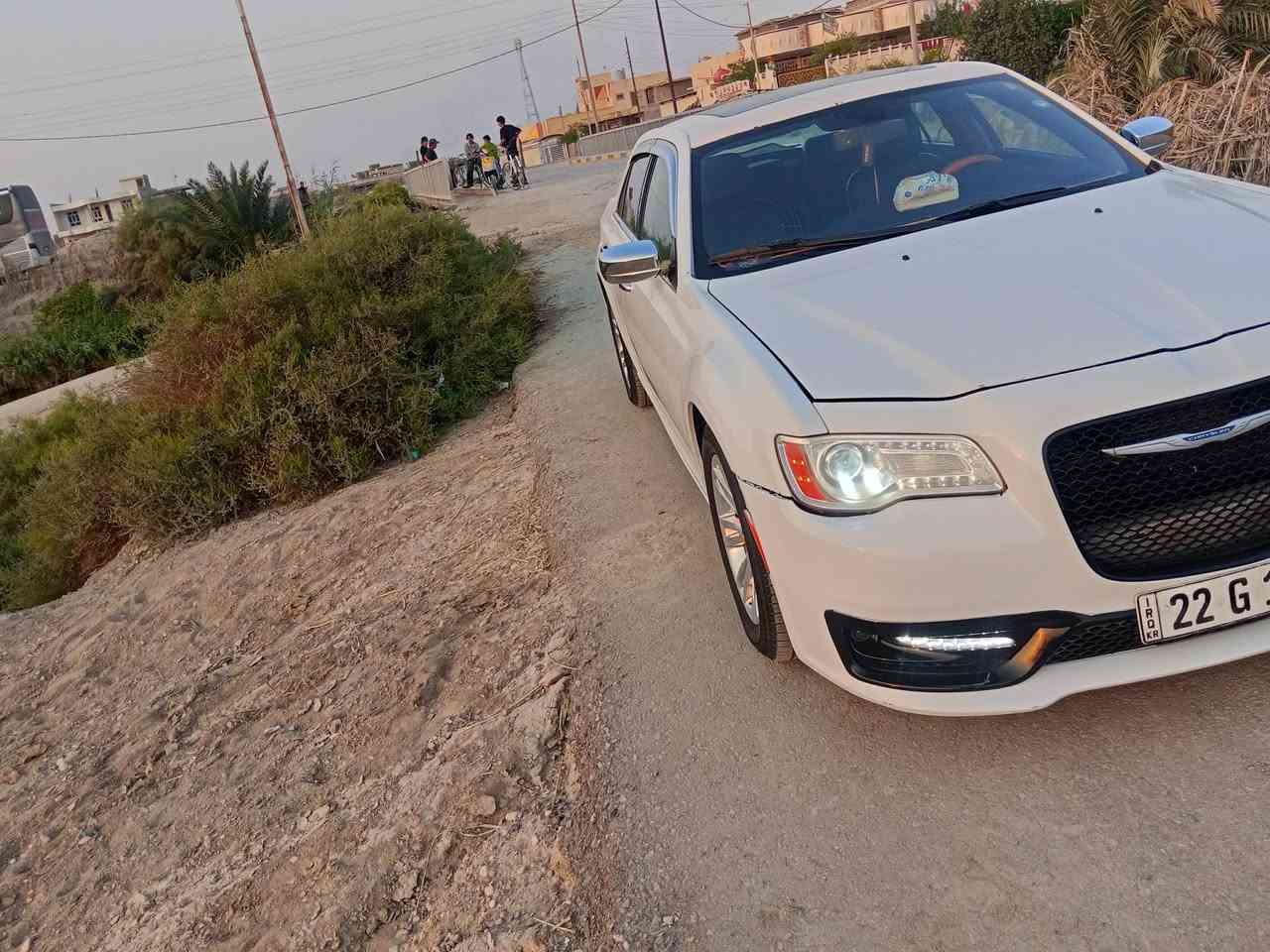سلام وعليكم
وباما 14 وارد كندي ضربه بنيد وجماغ تبديل نفس الون ولباب بي شويه ضبغ سياره حلوه نضيفه بني رومه فتحتين تفه بل كشنات سياره مال بيت السعر 170 وببه مجال 
*********** بصره قضاء المدينه
