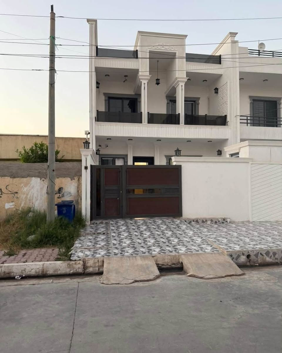 #دار #للبيع  🏠  طابقين طابو ملك صرف موثث  بناء حديث واجهة فلين سقف مغربي نضام دكتات مجهز بطاقة شمسيه بسعه ١٥ أمبير نهارا وليلا 

#المساحة :-   175 متر 

#واجهة الدار :  7  *  25  العمق

#السعر  :-   مراسله الصفحه او واتساب 
                 او الاتصال بأرقام المكتب  ( ***********)           

#الموقع :- كركوك — قادسيه ثانيه مقابل حلويات الشام
      موقع جيد على شارع عريض قريب من كافه الخدمات

#تفاصيل الدار

🏠 الطابق الأول 
 
- استقبال 
- هول
- غرفتين نوم
- مطبخ بارد
- مطبخ حار
- صحيات
- درج داخلي
- كراج سياره 

♦️الطابق الثاني 

- هول 
- غرف نوم عدد ثلاثه 
- صحيات

#للأستفسار الأتصال على الارقام التالية :-

 ☎️ ***********
   ☎️ ***********
#عنوان مكتب قادسيه الثانيه سايدين ابو خطاب قرب أسوق أنا
