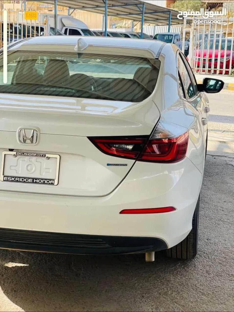 هوندا انسايت ٢٠٢٢ رقم بغداد ماشية ١١٠ الف كيلو متر
مواصفات: جلد بصمة كامرة رادار امامي رادارات جانبية. 
الضرر : جاملغ عكس السايق وشويه من البنيد. 
السعر: ١٣٥ ورقة 
المكان: محافظة الانبار/ قضاء هيت 
الرقم : *********** موجود على الواتساب

نص مكتوب في الصور:
- السوق المفتوح opensooq.com
- السوق المفتوح
- opensooq.com
