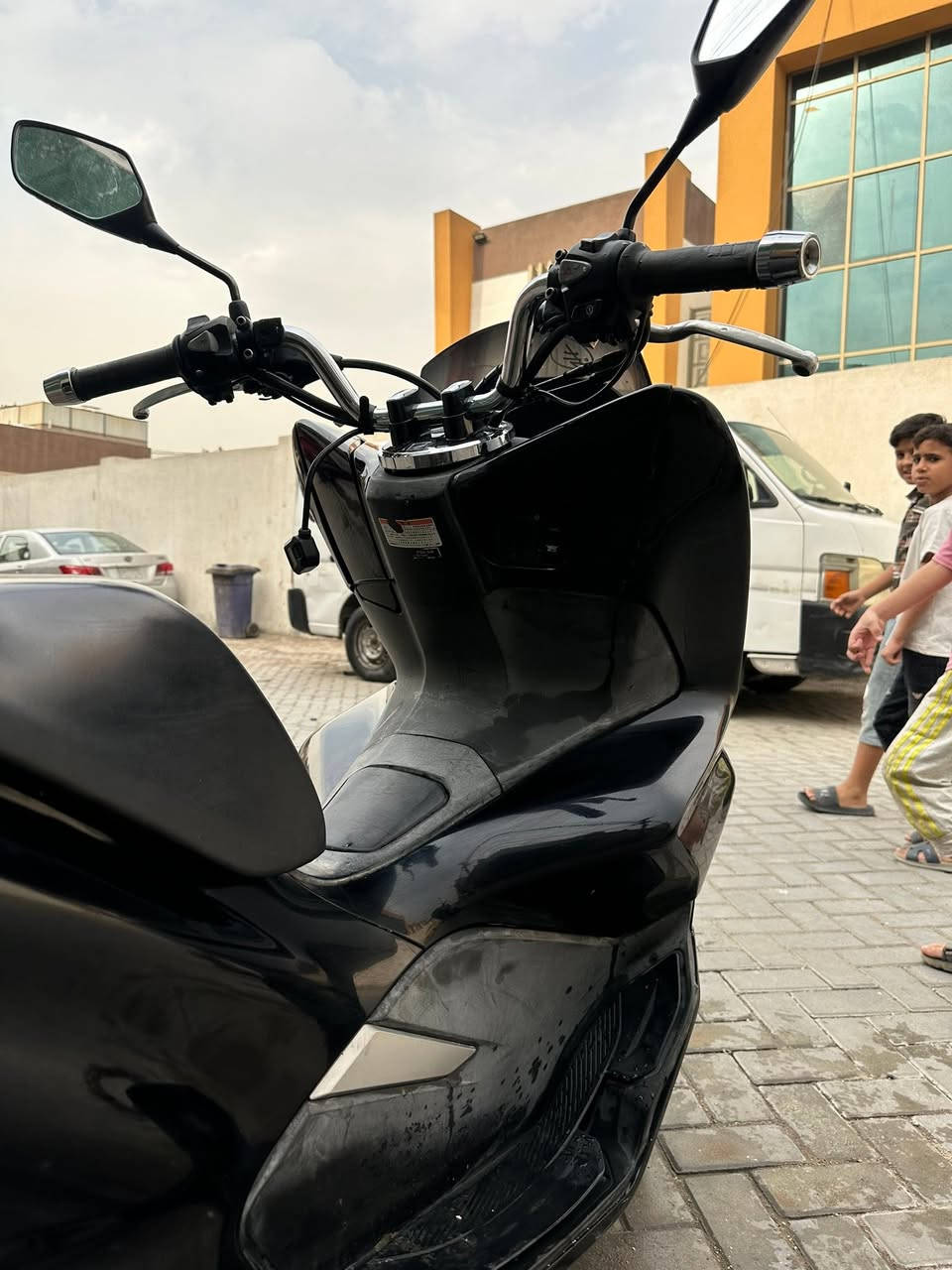 دراجه pcx مكفوله  ماشيه٣٣ حساس ازدحام حساس ستان دراجه جديد ياباني شرط جديد بس كفر بيه شخوط قليل سعر (17). دراجه بيه بصمتين رقم هاتف (***********)
