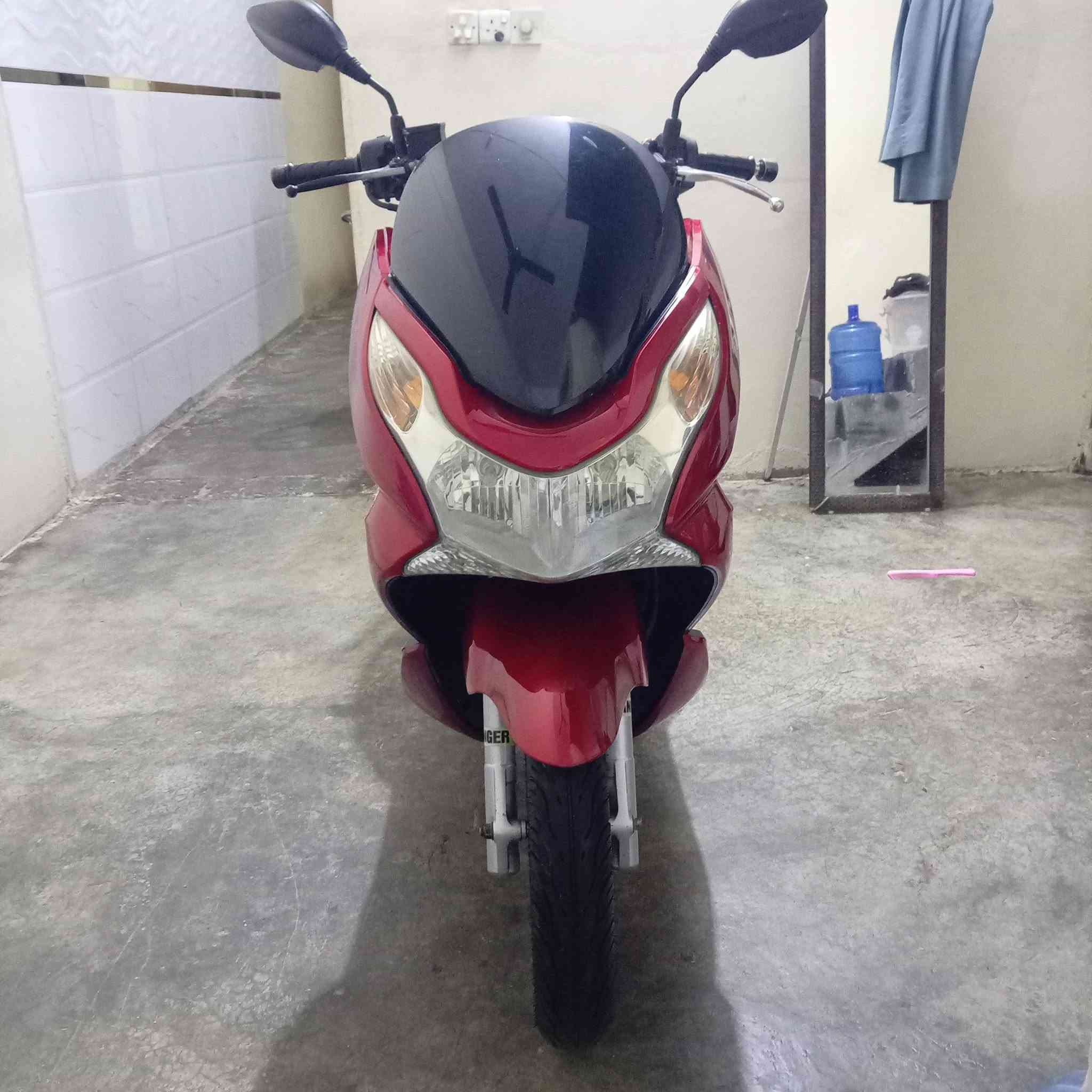 PCX • ١٥٠ • جيل الأول