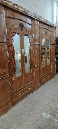 غرفة نوم • ٧ باب • خشب عراقي