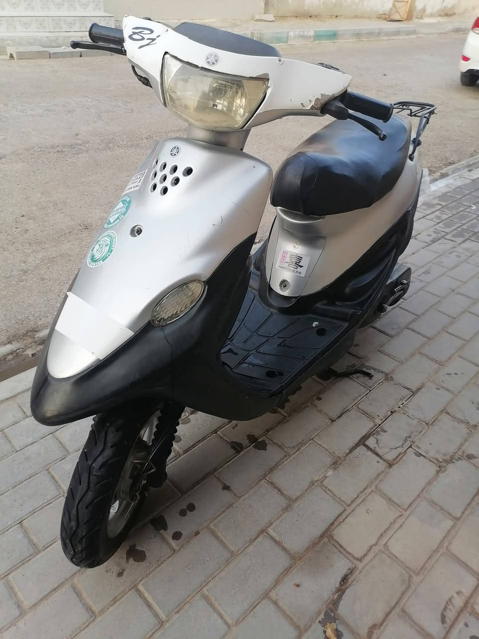 السلام عليكم 
دراجه نوع بيجي نضيفه مثل ماواضح بصوره كلشي يشتغل بيه  سعر 400 بيه مجال ***********
