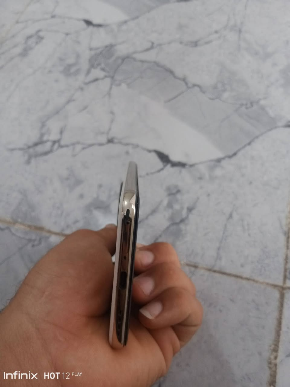 للبيع
ريلمي 14 برو بلس 
مستخدم 3 اشهر فقط 
ذاكره 512
رام 12+12
بطاريه 6000
كامرات غنيه عن تعريف 
عنوان موصل برطله 
سعر 650بي مجال 
***********

نص مكتوب في الصور:
- Infinix HOT 12 PLAY