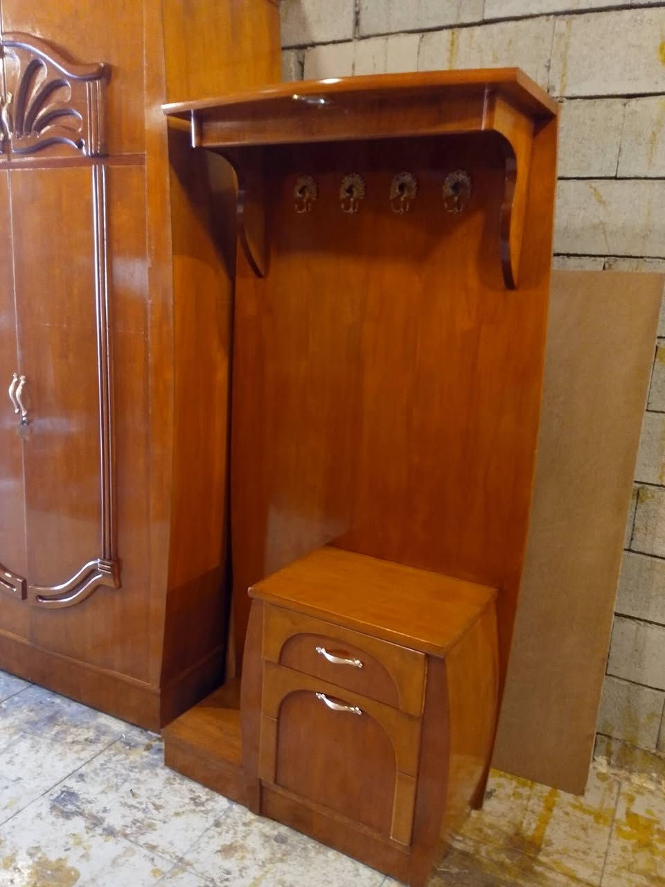 ستة أبواب • شغل ثكيل • نضيفه
