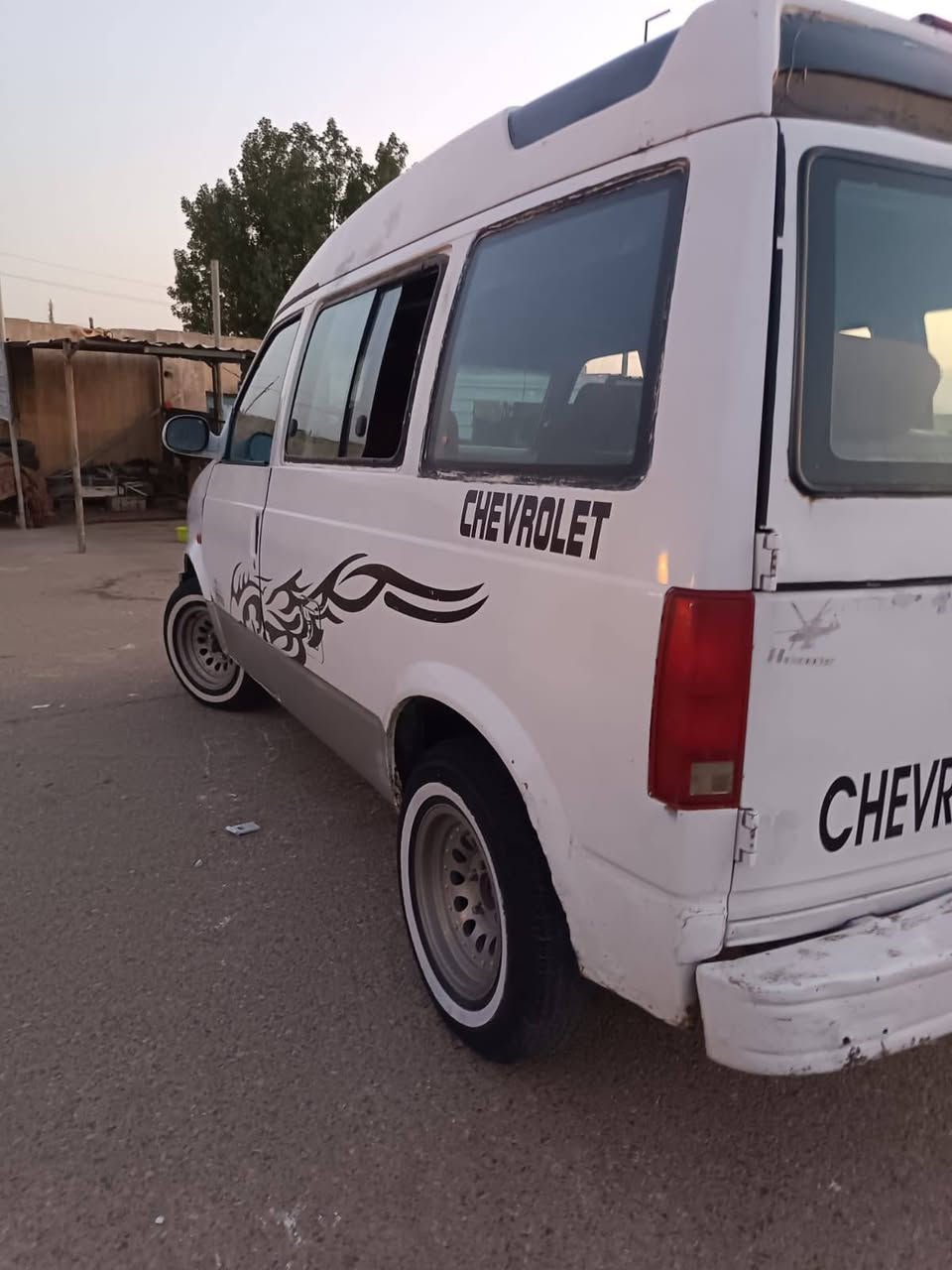 السلام عليكم سيارة فإن استرو سبعه راكب محرك بطه سعر 35 موديل 94 العنوان بغداد البياع موبايل *********** أو لا موشراي

