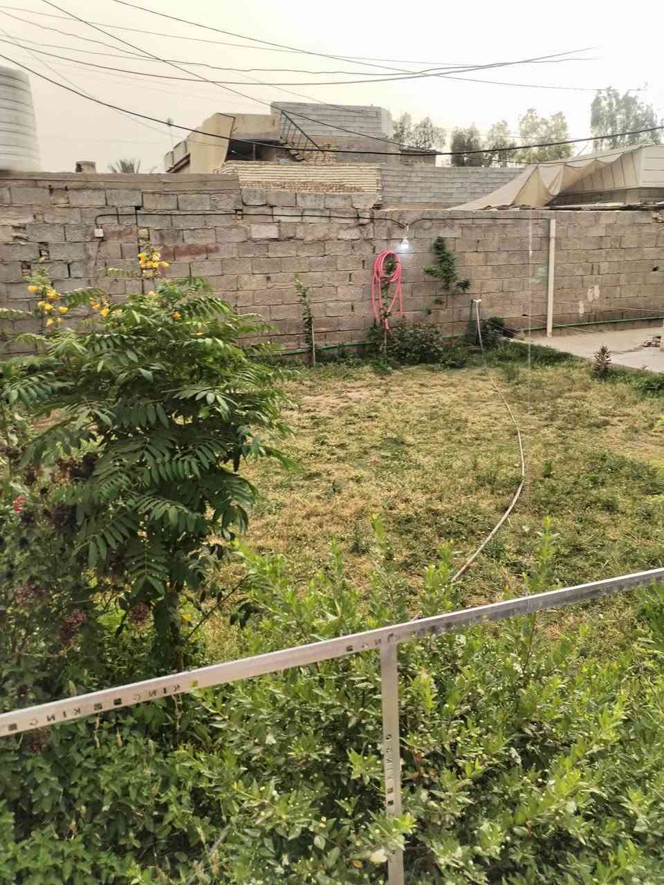 بيت للبيع مساحته ٥٨٠ متر في العريفية قرب محطة اسالة المي بناء قديم طابق واحد استقبال وهول وغرفتين نوم سند ٣٥ موقع جيد خدمات متوفرة للاستفسار الاتصال على ***********
