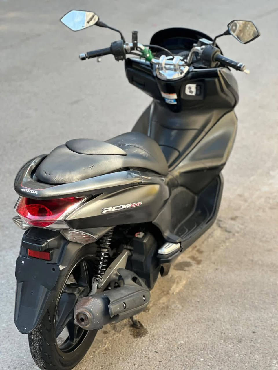 سلام عليكم pcx جيل الاول سعر مليون 300 مكان بغداد
لاستفسار ***********
