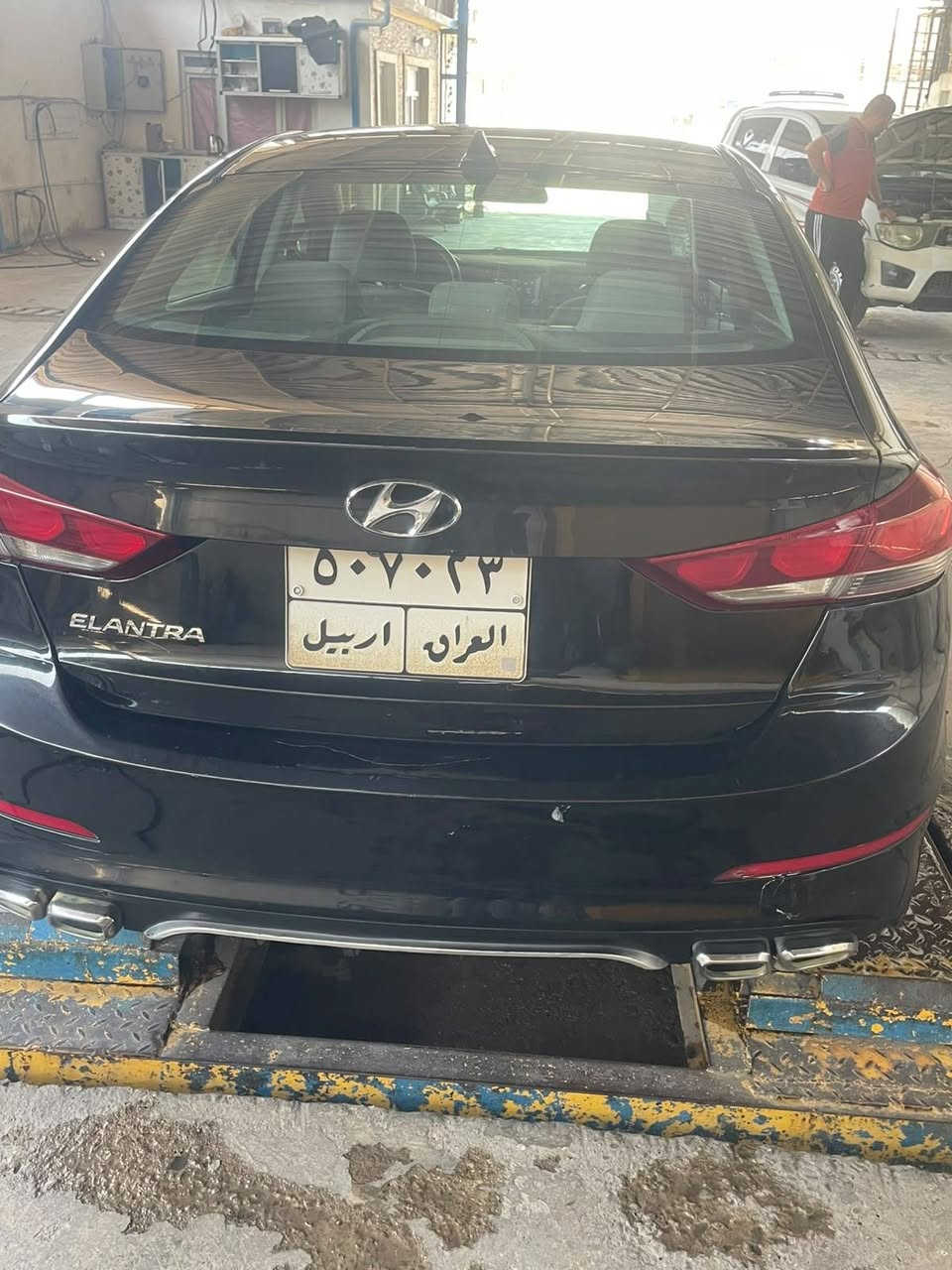 سلام عليكم الانتره موديل2017 رقم اربيل راعيها موجود تريد وكاله تريد تحويل السياره جاهزه كير محرك تبريد مكفول صدر جديد مبدله باتري جديد تايرات جدد حادثها بنيد فقط الباقي ليبل واحد السعر المطلوب 95 وبيها مجال اي استفسار اتصل على *********** مكان الزعفرانيه اني مكلف بلنشر الشراي يتصل عل رقم
