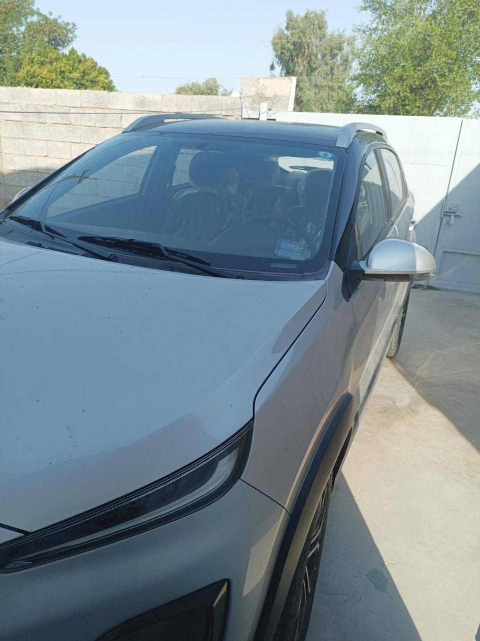سلام عليكم شيري تيجو تو سياره زيرو صار سبوع طالعه من الشركه للمراوس فقط شعندك علق او اتصل *********** مكاني ديالى شهربان
