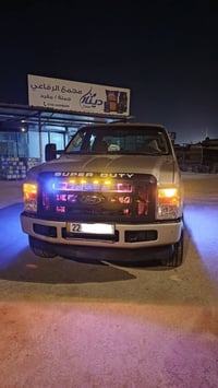 فورد f350   مكينه 10 سلندر  تخم تاير جديد  حداديه خير من الله  تدفئه ت...
