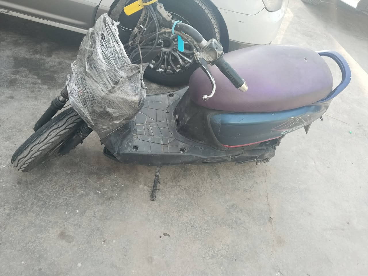 بوليس صيني • محرك ماكس • عوزه كابريتر