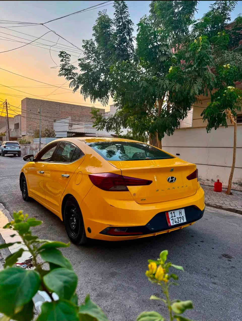 🚗 هيونداي النترا 2020 (وارد أمريكي) - للبيع 🚗
​لأصحاب النظافة والسيارات الاقتصادية، النترا موديل 2020 بحالة ممتازة وجاهزة للاستخدام فوراً.
​📌 أبرز المواصفات:
​الموديل: 2020
​المحرك والنظام: مجهزة بـ منظومة غاز (اقتصادية جداً وعملية).
​ناقل الحركة (الجير): CVT (ناعم واقتصادي باستهلاك الوقود).
​المسافة المقطوعة (الماشية):81000
​الوضع الميكانيكي: الصدر والحدادية بحالة ممتازة (جديدة).
​الكهربائيات: كل الكهربائيات والأنظمة شغال مية بالمية وبحالة الوكالة (جديدات بالكامل).
​🛠️ تفاصيل الحادث:
​الحادث: وارد أمريكي، الحادث بالصندوق فقط (تم التصليح بالكامل وبشكل احترافي وبدون أي تأثير على شاصي أو لغد).
​السعر:١٢٧ ورقة
​المكان / سبع ابكار الاعظمية قرب سوق السمكة
***********
