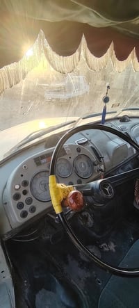 للبيع • شاحنة